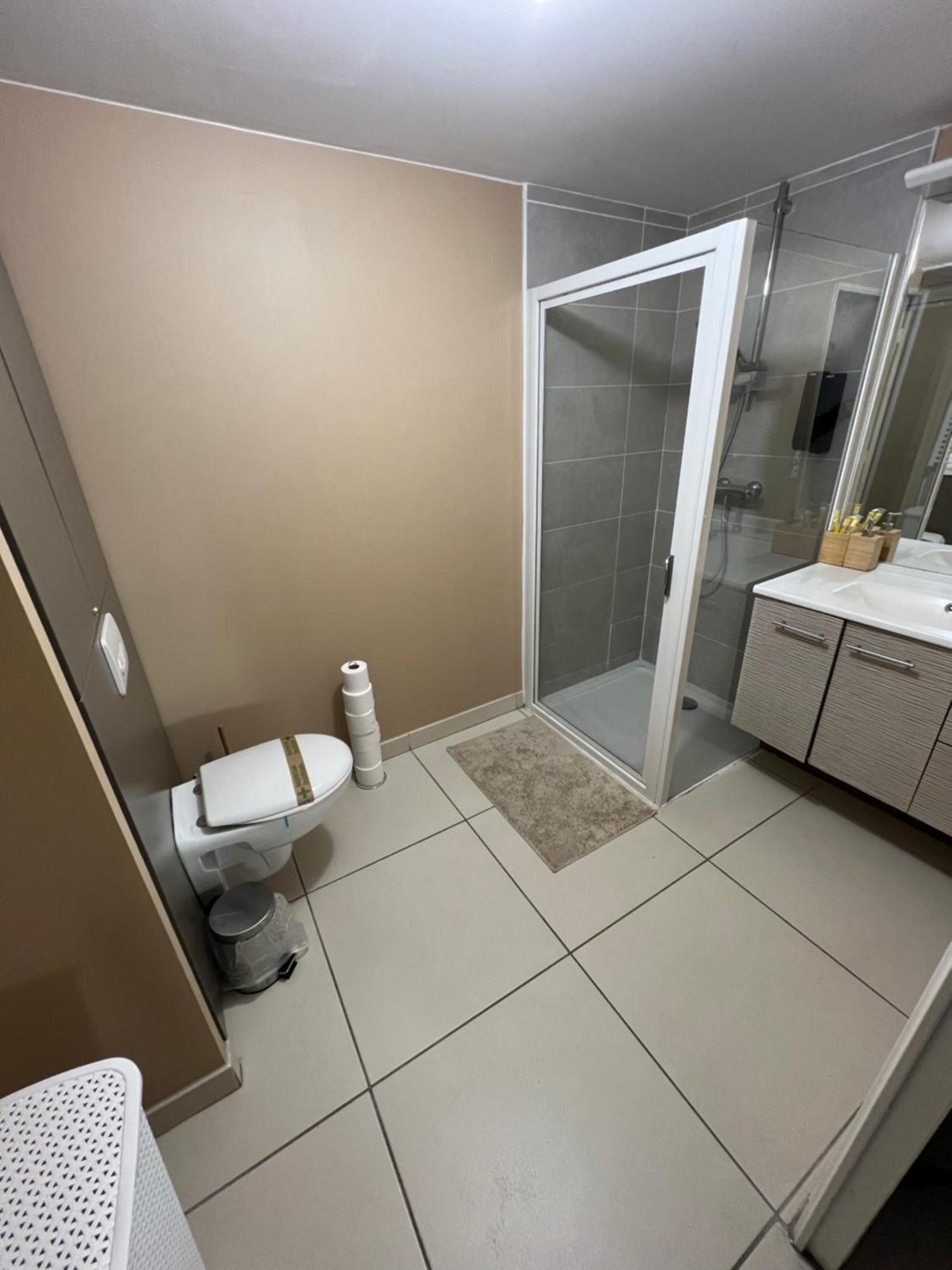 T2 Apartment *